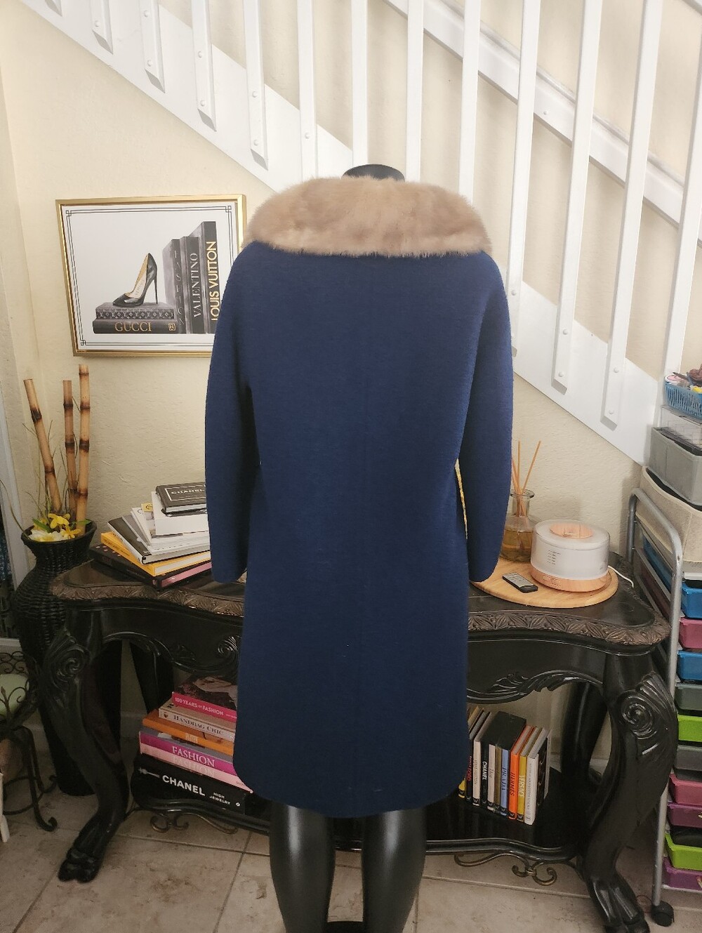 Stevens coat with fur collar - Picture 3 of 6